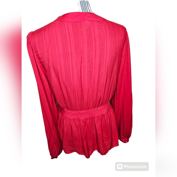 Gap women's red wrap front long-sleeved peplum button top size M - Picture 3 of 7